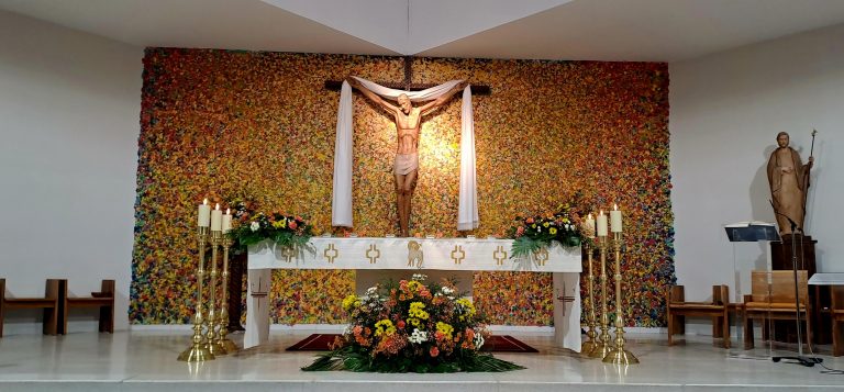 Altar Santa María Pascua